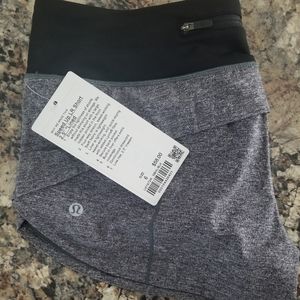 Lululemon Speed Up LR Short 2.5"